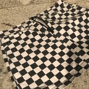 Black and whit skirt